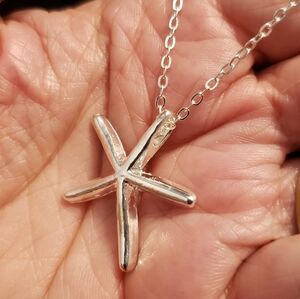 NEW 925 Stamped Silver Starfish Pendant Necklace On Silver Chain W/ Secure Clasp